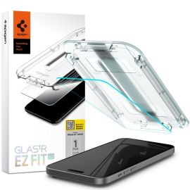 Skaidrus apsauginis stikliukas Apple Iphone 15 / 16 "Spigen Glas.Tr Ez Fit"