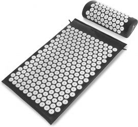 Juodas masažinis akupresūros kilimėlis su pagalvėle MM-001